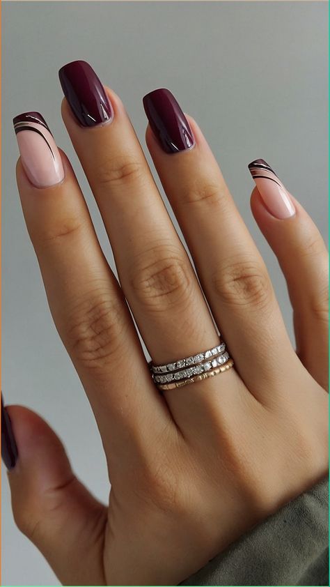 Nail Art Designs In Dark Color, Burgundy Nail Polish Designs, Short Gel Nails For Dark Skin, Cool Autumn Nails, Gel Nail Designs Navy Blue, Floral Tips Nails, October 2024 Nail Trends, Chianti Nails, Fall 2024 Nails Color