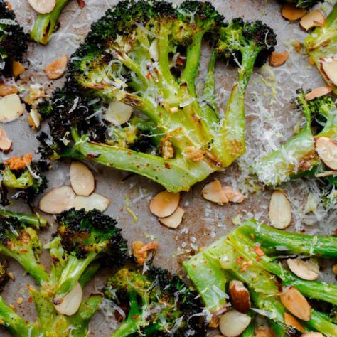 Best Roasted Broccoli, Autumn Chopped Salad, Sauteed Broccoli, Salad Broccoli, Broccoli Sauteed, Broccoli Side Dish, Roasted Broccoli Recipe, Broccoli Crowns, Recipes Broccoli