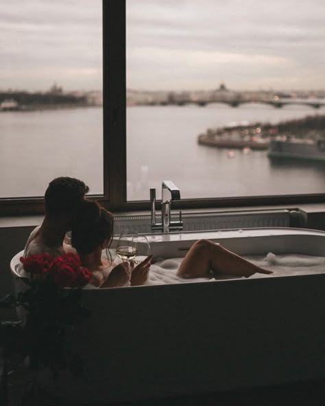 Dream Romance Aesthetic, Couples Tub Photoshoot, Couple Activities At Home Aesthetic, Couple Kisses Bathroom Mirror, Jacuzzi Photoshoot Ideas Couple, Romantic Holiday Aesthetic, Couple Bath Tub Photoshoot, Romantic Cuddle Pictures Mood, Hotel Romance Aesthetic