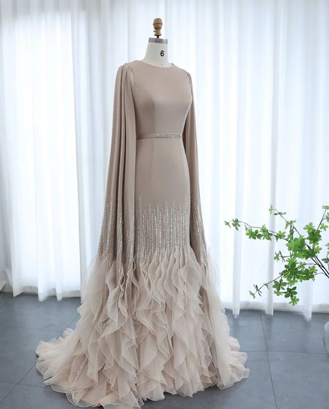 Izsbeli Couture ss440 Dresses With Cape Sleeves, Nude Evening Dresses, Arabic Women, Yellow Evening Dresses, Silver Evening Dress, Grey Evening Dresses, Champagne Evening Dress, Hands Photos, Gold Evening Dresses