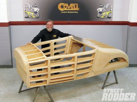 Scratch-Building A Roadster Body - Street Rodder Magazine 32 Ford Roadster, Wooden Cars, Street Rodder, Metal Shaping, Ford Roadster, Car Building, T Bucket, 32 Ford, Wooden Car