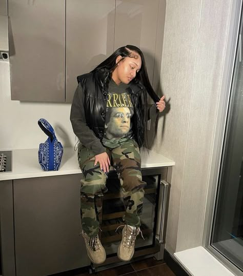 Trail Ride Outfit Black Women With Boots, Yeezy Boots Outfit Black Women, Yeezy Boots Women Outfit, Outfits With Camo Cargo Pants, Camo Outfits For Black Women, Timbs Outfits Black Women, Yeezy Desert Boots Outfit, Yeezy Boots Outfit, Timbs Outfits Women