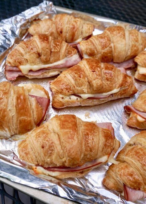 Ham And Cheese Croissant, Crockpot Healthy, Dinner Recipes Easy, Dinner Recipes Healthy, Dinner Recipes For Family, Baked Ham, Think Food, Picnic Food, Recipes Crockpot