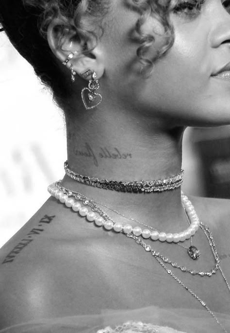 Fine Neck Tattoos Women, Black Women Collar Bone Tattoo, Neck Tattoos Women Writing, Down The Neck Tattoos Women, Neck Writing Tattoos Women, Rare Neck Tattoo, Vertical Neck Tattoos Women, Godspeed Neck Tattoo, Cursive Neck Tattoos Women