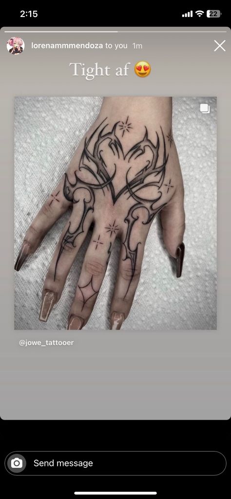 Tattoo Ideas Grunge Aesthetic, Alt Finger Tattoos, Grunge Wrist Tattoos, Badass Hand Tattoos For Women, Womens Gothic Tattoos, Goth Hand Tattoos For Women, Gothic Hand Tattoos For Women, Elegant Hand Tattoos For Women, Women Hand Tattoo Ideas Unique