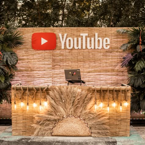 Tulum Party, Pets Wedding, Mini Concert, Youtube Creator, Boho Backdrop, Dj Stage, Full Moon Party, Stage Designs, Booth Decor