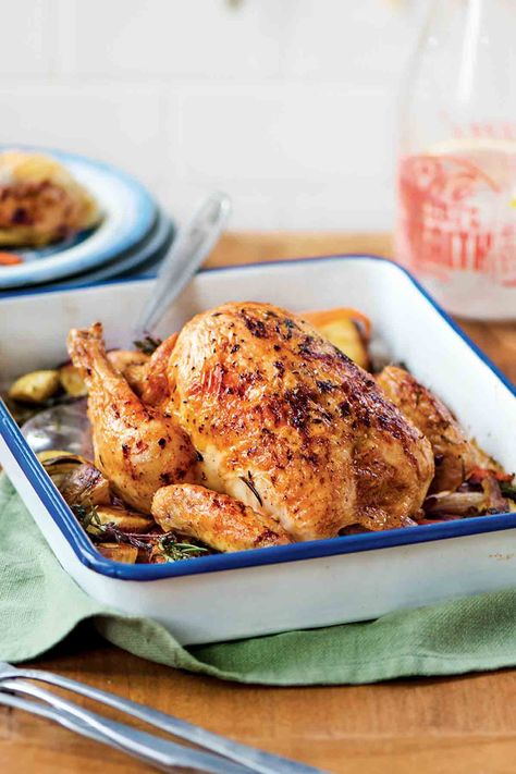 A roast chicken dinner automatically sounds more glamorous when you call it by its French name - poulet rôti. #chicken #roastchicken #onepan French Chicken Recipes, Chicken Poulet, Chicken French, Roast Chicken Dinner, Chicken Roast, Glory Road, Roti Recipe, Canned Foods, Chicken Recipes Video