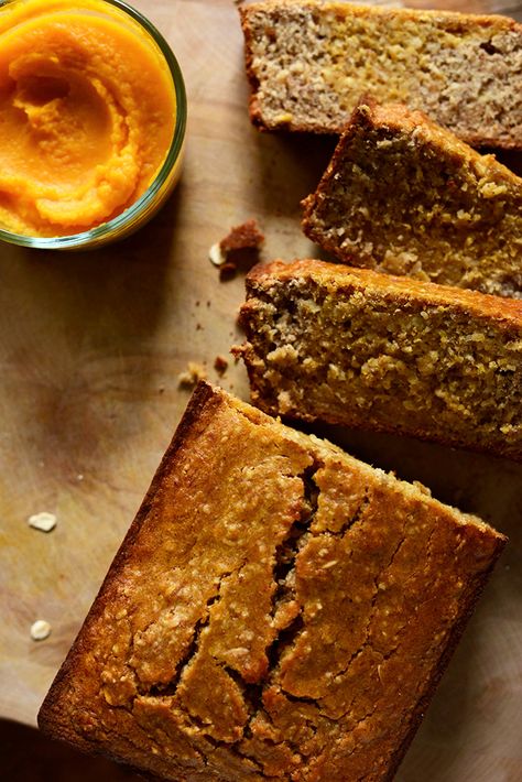 Gluten-Free Butternut Squash Banana Bread Squash Banana Bread, Butternut Squash Bread, Squash Bread, Butternut Squash Puree, Butternut Soup, Squash Puree, Gluten Free Banana Bread, Minimalist Baker, Squash Recipe