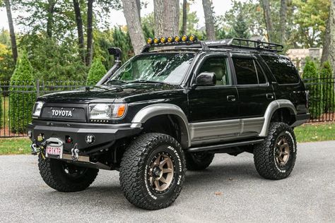 2002 Toyota 4Runner Limited 4×4 VIN: JT3HN87R029063464 - CLASSIC.COM Toyota Runner, 2002 4runner, Toyota 4runner Limited, 3rd Gen 4runner, Road Pics, Nissan 4x4, 2000 Toyota 4runner, 4runner Limited, Toyota 4runner Trd