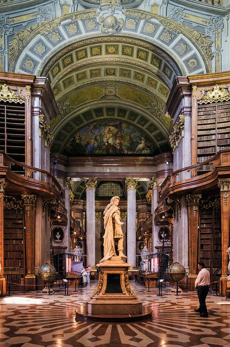 Library Vienna, Austrian National Library, Hofburg Palace, Baroque Interior, Baroque Period, Old Libraries, Beautiful Library, Dream Library, Baroque Architecture