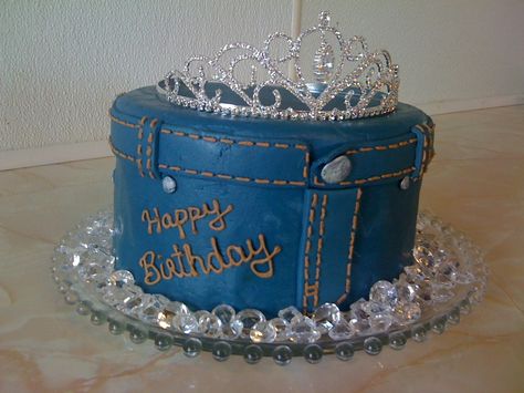 Cowgirl Sweet 16 Diamonds And Denim Party, Diamond Cake, Denim And Pearls, Diamond Theme, Bling Party, Denim Party, Diamond Party, Monogram Cake, Denim And Diamonds