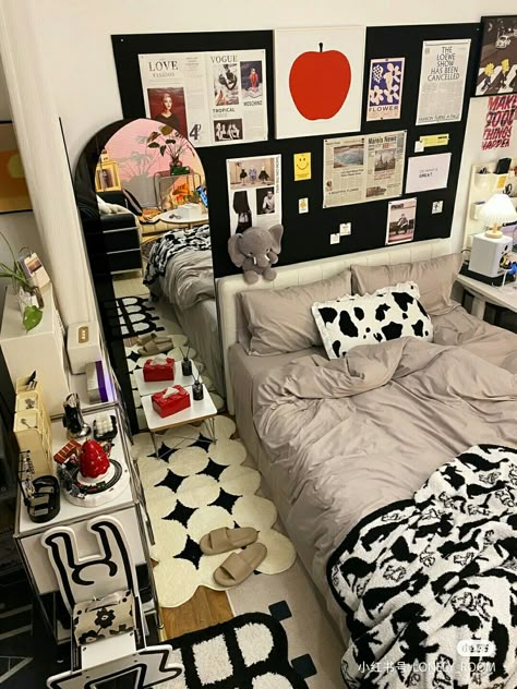 Street Room Style, Street Style Room Decor, Hypebeast Bedroom Ideas, Street Style Bedroom, Street Room, Street Style Room, Teen Room Makeover, Quotes Home Decor, Diy Room Decor For Teens