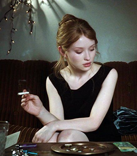 Emily Jane Browning, Vampire Princess, Emily Browning, Nicola Peltz, Parisienne Chic, روتين العناية بالبشرة, Sylvia Plath, French Girl, Memoirs