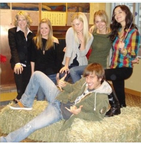 Val Stanton, Mallory Wells, Ashley Stanton O'Dell, Amy Fleming Borden, Lou Fleming Morris, and Ty Borden Heartland Season 11, Cindy Busby, Heartland Actors, Heartland Cbc, Heartland Quotes, Ty Borden, Heart Land, Heartland Amy, Amy And Ty Heartland