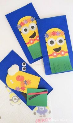 Make this adorable Despicable Me Hawaiian Minion Craft for parties, in the classroom, or just for fun! Put them on favor bags, make a puppet, or a piece of artwork. #AD  #QuickerPickerUpper #DespicableMe3 Aloha Crafts Preschool, Hawaiian Kids Crafts, Luau Crafts, Tropical Crafts, Construction Paper Crafts For Kids, Hawaii Crafts, Minion Craft, Summer Arts And Crafts, Hawaiian Crafts