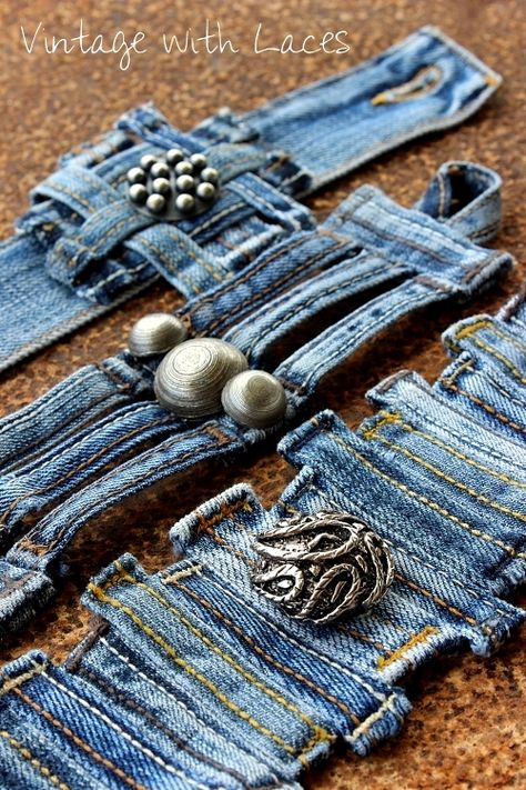 Denim Belt Loop Cuffs by Vintage with Laces, featured on Funky Junk Interiors Crafts With Old Jeans Ideas, Jean Projects Denim Crafts, Återvinna Jeans, Manset Lengan, Denim Bracelet, Denim Crafts Diy, Jeans Accessories, Recycled Sweaters, Blue Jeans Crafts