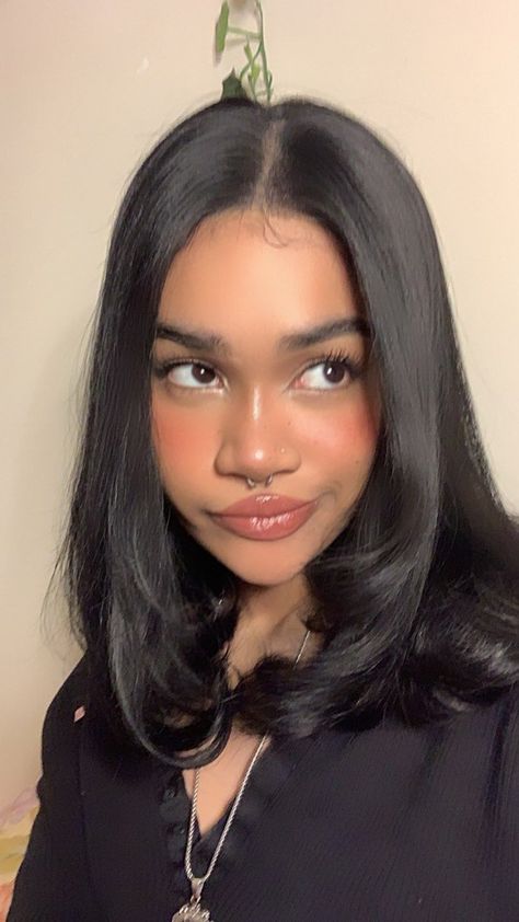 From Pixie to Rapunzel: A Journey Through Hair Lengths Pretty Wide Nose Women, Nose Piercing Wide Nose, Makeup For Wide Nose, Soft Grunge Makeup Black Women, Wide Nose Makeup, Wide Nose Aesthetic, Wide Nose Women, Wide Nose Beauty, Haircuts With Straight Hair