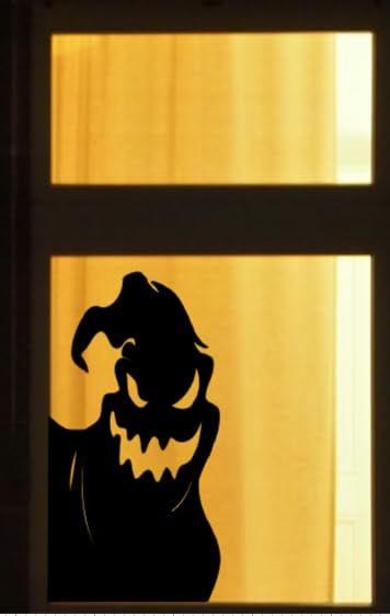 Oogie Boogie Window Silhouette, Halloween Hedge Decor, Ghost Silhouette Window, Halloween Window Cutouts, Oogie Boogie Decor, Halloween Decoration Inspiration, Halloween Window Silhouettes Diy, Halloween Window Painting, Halloween Window Art