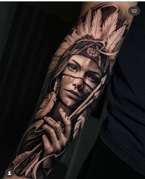 Tattoo Indien, American Tattoo Sleeve, Indian Women Tattoo, Native Indian Tattoos, Indian Girl Tattoos, Native American Tattoo Designs, Indian Tattoo Design, Headdress Tattoo, American Indian Tattoos