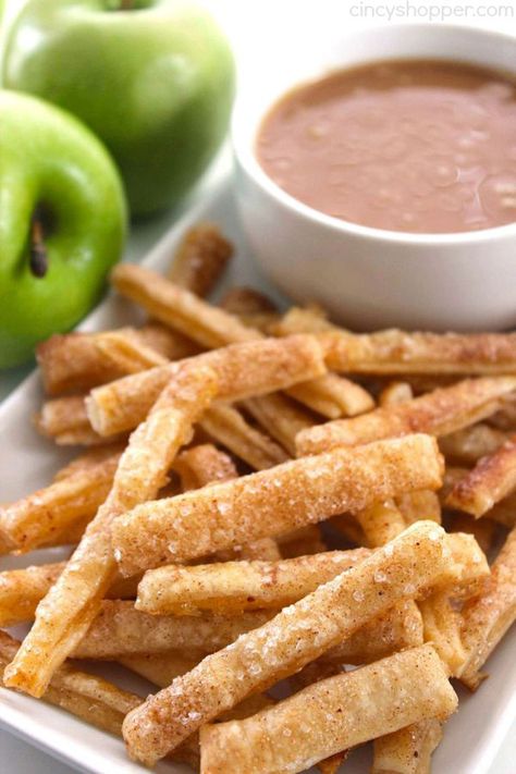 Apple Pie Fries, Pie Fries, Apple Fries, Savory Apple Recipes, Traditional Apple Pie, Fried Apple Pies, Fall Apple Recipes, Store Bought Pie Crust, Homemade Apple Pie Filling