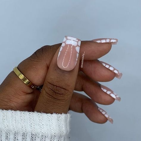 Short Nails Crocodile, Crocodile Nail Design Short, Short Crocodile Nails, Croc Nails Acrylic, Square Trendy Nails, Crocodile French Tip Nails, Cna Nails, White Croc Nails, Crocodile Nail Design