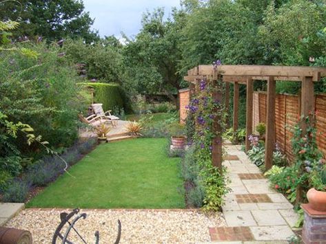 Garden Ideas Long, Garden Design Ideas Uk, Garden Ideas Uk, Garden Design Pictures, Narrow Garden, Backyard Garden Layout, Back Garden Design, Garden Design Layout, Homestead Survival