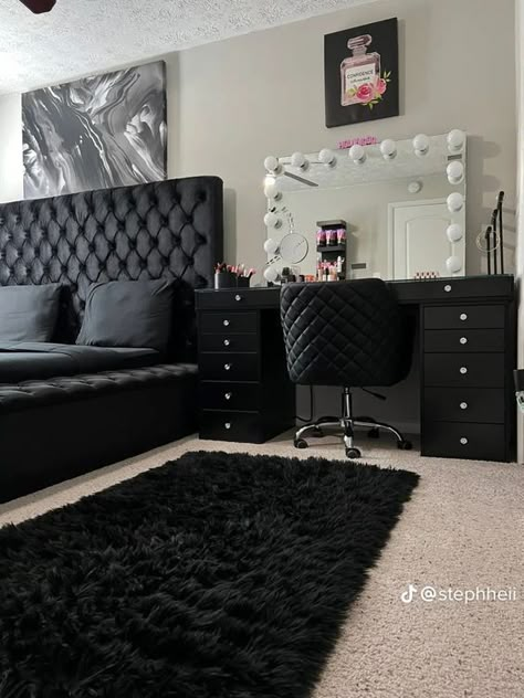 Black Room Decor, Girl Apartment Decor, Black Bedroom Decor, Luxury Room Bedroom, Pink Bedroom Decor, Luxury Room, Apartment Living Room Design, Dream Apartment Decor, Future Apartment Decor