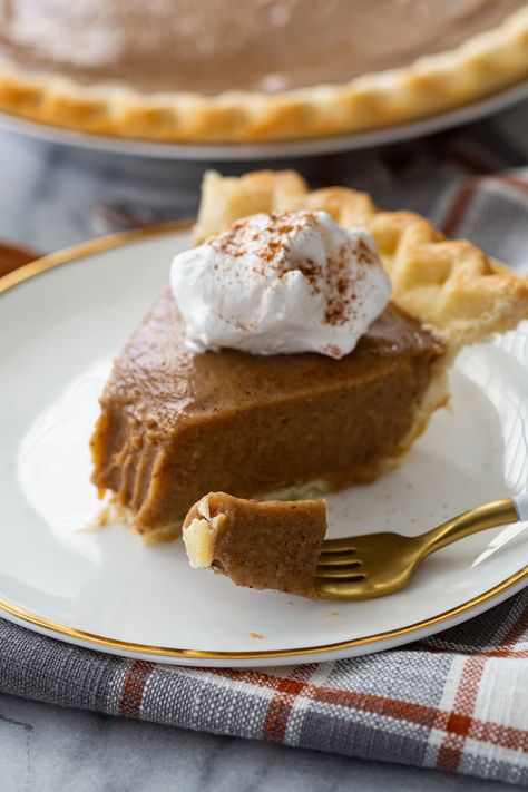 Butterscotch Pie Eggless Pumpkin Pie Recipe, Butterscotch Cinnamon Pie, Fall Pies Recipes, Frozen Pumpkin Pie, Homemade Sweet Potato Pie, Pumpkin Pie Ideas, Arepas Recipe, Cinnamon Pie, Sweet Potato Pie Southern