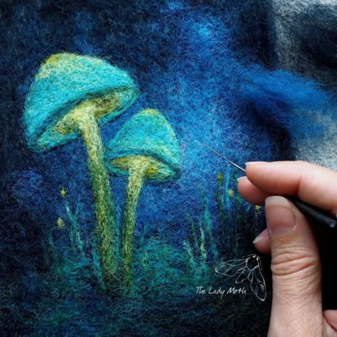 One to one needle felting session with Zenia aka The Lady Moth Needle Felting Diy Tutorials, Tovad Ull, Glowing Mushrooms, Felting Needles, Felt Mushroom, Felt Wall Hanging, Painting Step By Step, Mushroom Pictures, Wool Painting