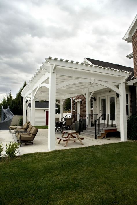 Mobile Home Landscaping, Pergola Cover, White Pergola, Cheap Pergola, Pergola Swing, Pergola Ideas, Building A Pergola, Wooden Pergola, Budget Patio