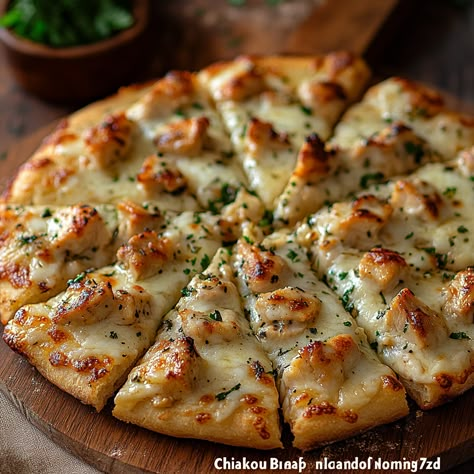 Chicken Alfredo Garlic Bread Pizza Recipe - Simply Recipes - Fewer Worries, More Delight Homemade Alfredo Pizza, White Chicken Pizza Recipe, Pizza Recipes For Pizza Oven, Chicken Alfredo Garlic Bread Pizza, Chicken Alfredo Pizza Easy, Chicken Alfredo Garlic Bread, Pizza At Home Recipes, Dinner Ideas Easy For Two, Alfredo Sauce Pizza