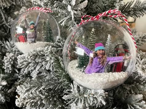 Diy Photo Ornaments, Yoyo Crafts, Photo Snow Globes, Photo Snow, Clear Christmas Ornaments, Snow Globe Crafts, Manifestation Spells, Globe Crafts, Advent Ideas