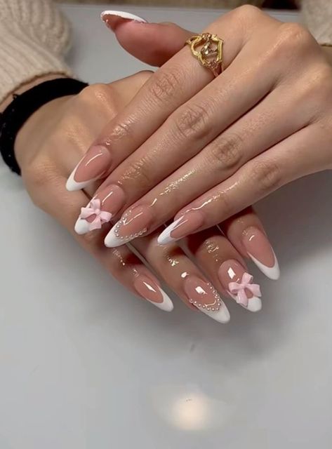 Simple Nails Almond, Outfits Asian, Neutral Nails Acrylic, Princess Nails, Viral Aesthetic, Chanel Lipstick, Workout Inspo, Cap Decoration, Fancy Nails Designs