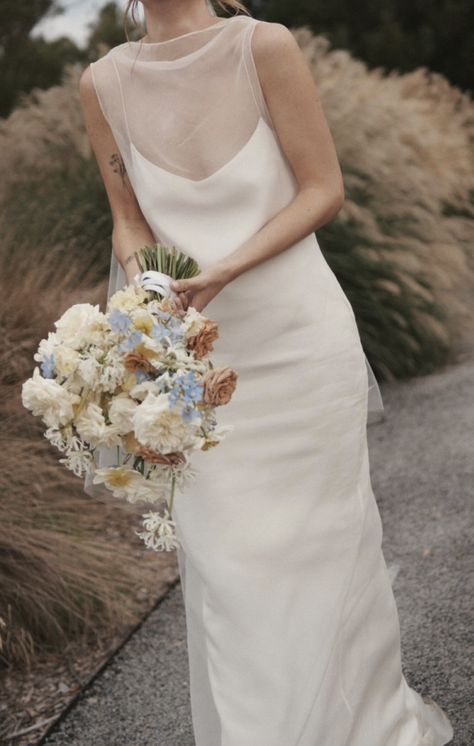 Clean Bride Look, Simple And Timeless Wedding Dress, Jenny Woo Wedding Dress, Santolina Wedding Dress, Wedding Dress Shades Of White, Classy Low Back Wedding Dress, Timeless Vintage Wedding Dress, Minimalist Silk Wedding Dress, Short Sleeve Wedding Gown