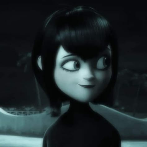 Goth Mavis, Mavis Pfp, Johnny Hotel Transylvania, Mavis And Johnny, Dracula Quotes, Mavis Hotel Transylvania, Mavis Dracula, Mal And Evie, Monster High Pictures