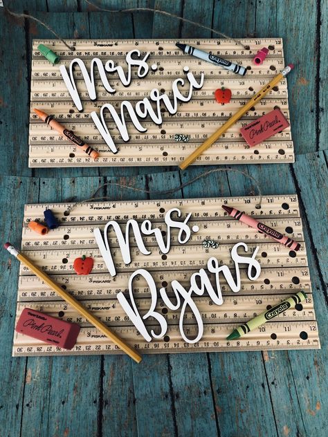 Diy gifts for him Ruler Teacher Sign, Special Education Teacher Gifts Diy, Teacher Grad Gifts, Weekly Teacher Appreciation Gifts, Teacher Decor Diy, 1st Grade Teacher Gifts, Signs For Teachers Classroom, Teacher Frames Ideas, Teachers Back To School Gifts Ideas