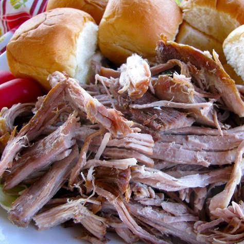 Kalua Pig in a Slow Cooker Kahlua Pig, Kailua Pork, Kahlua Pork, Pork Slow Cooker, Slow Cooker Baking, Slow Cooker Bread, Kalua Pork, Beef Pot Roast, Hawaiian Recipes