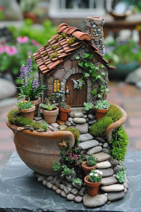 Fairy Garden Pots, Fairy House Crafts, Fairy Garden Furniture, Garden Corner, Beautiful Terrariums, Fairy House Diy, Fairy Garden Designs, Fairy Garden Crafts, Mini Fairy Garden