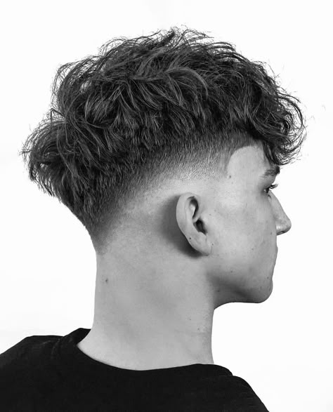 Taper Fade Short Hair, Nails Design Short, Mid Fade Haircut, Fade Haircut Curly Hair, Low Taper Fade Haircut, Low Skin Fade, Drop Fade Haircut, Drop Fade, Mens Haircuts Short Hair