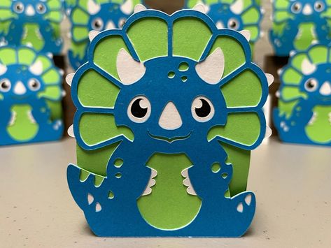 Excited to share the latest addition to my #etsy shop: Triceratops Treat Boxes, Birthday Favor Boxes, Dinosaur Favor Boxes, Dinosaur Gift Boxes, Party Favor, Dinosaur Boxes, Triceratops favors https://etsy.me/43qeaPF #green #birthday #blue #birthdayfavorboxes #dinosaur Dinosaur Favor Boxes, Dinosaur Party Boxes, Box Dinosaur, Dinosaur Favors, Chocolate Pieces, Favor Boxes Birthday, Party Boxes, Green Birthday, 10 Birthday