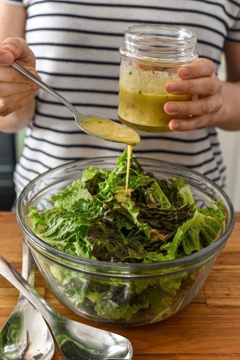 French Vinaigrette, Vinaigrette Salad, Salad Dressing Recipes Homemade, Vinaigrette Recipes, Sauces And Dressings, Homemade Salads, Vinaigrette Dressing, French Recipes, Homemade Salad Dressing