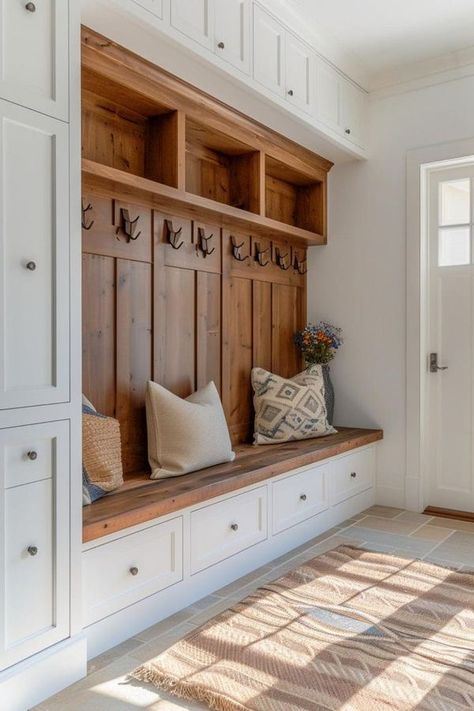 French Country, Cottage & Farmhouse | Pretty!!✨️

📷 hellohayleyblog | Facebook Kitchen Mudroom Combo Entryway, Country Cottage Entryway, French Country Mudroom Ideas, Cottage Style House Interior, English Country Mudroom, French Cottage Entryway, French Mudroom, French Country Mudroom, Cottage Mudroom