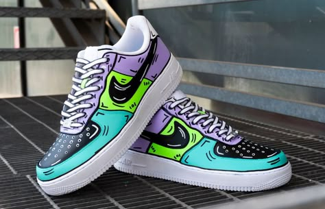 Posca Shoes, Af1 Custom Ideas, Custom Dunks, Custom Tennis Shoes, Air Force One Shoes, Custom Sneakers Diy, Shoe Painting, Nike Air Force 1 Custom, Things To Make And Sell