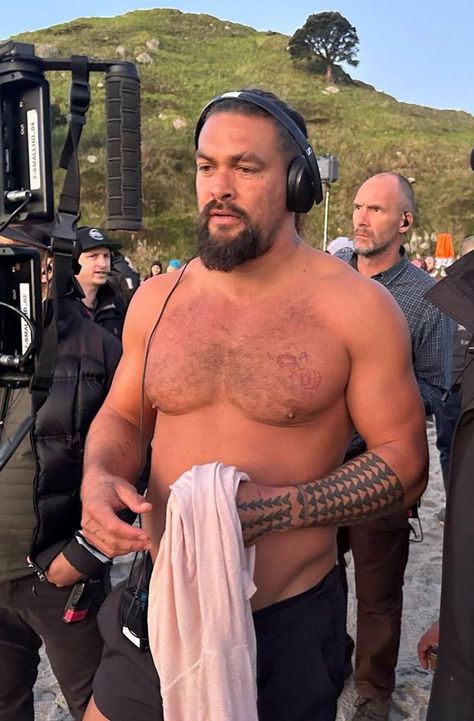 Jason Momoa Stargate, Jason Momoa Hair, Jason Part 2, Jason Momoa Body, Aquaman Actor, Jason Momoa Shirtless, Jason Momoa Aquaman, Men At Work, Liam Neeson