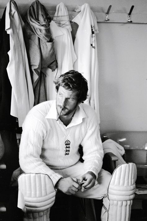 Cricket Aesthetic, Sunderland Football, Ashes Cricket, Ian Botham, England Cricket Team, Ricky Ponting, Cricket Store, Ashes Series, About Cricket