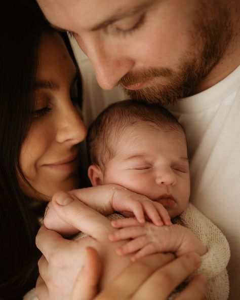 Newborn chronicles 🤍 #newbornphotography #newbornbaby #thebabyyears #dorsetphotographer #dorsetnewbornphotographer #naturalnewbornphotography #mumtobe2024 #authenticnewbornphotography #candidchildhood #magicalchildhood #magicalchildhoodmoments #weymouth #dorsetmum #dorsetmums #dorsetmums Backlit Newborn Photography, Family Photoshoot Ideas With Newborn, Couples Newborn Photoshoot, Neutral Family Newborn Pictures, Intimate Newborn Photos, Posing With Newborn, Couple Newborn Photography, Mom Dad And Newborn Pictures, Newborn Mom Photos