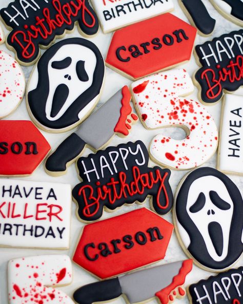 What’s your favorite scary movie?🔪🩸 Throwback to the beginning of the year and one of my favorite spooky sets to date! . . . . #whatsyourfavoritescarymovie #scream #ghostface #screamcookies #halloween #spooky #halloweencookies #spookycookies #scarymovie #customcookies #sugarcookies #cookies #customsugarcookies #decoratedcookies #decoratedsugarcookies Ghost Face Cookies Decorated, Ghostface Cookies, Ghostface Birthday Party, Scary Cookies, Spooky Sets, Scary Halloween Cookies, Scream Ghostface, Halloween 6, Scream Movie