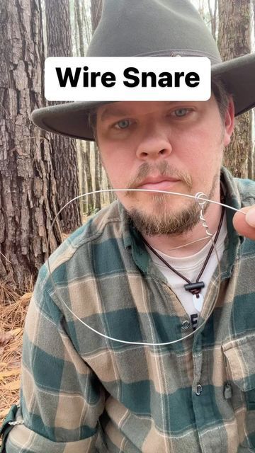 Matt Moxley on Instagram: "How to make a wire snare #bushcraft #trapping #wildernesssurvival" Hunting Traps How To Make, How To Make A Snare Trap, Snares And Traps How To Make, Survival Traps And Snares, Bug Out Binder, Survival Knowledge, Rabbit Traps, How To Make Traps, Fishing Traps