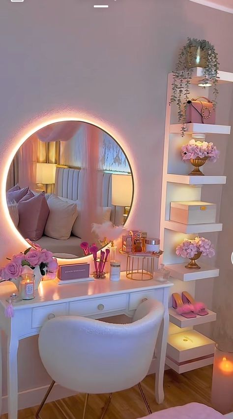 Cute Organizers For Room, Dream Bedroom Inspiration, Luxury Room Bedroom, Room Redesign, Girly Room, Preppy Room, Redecorate Bedroom, Luxury Rooms, Room Makeover Bedroom