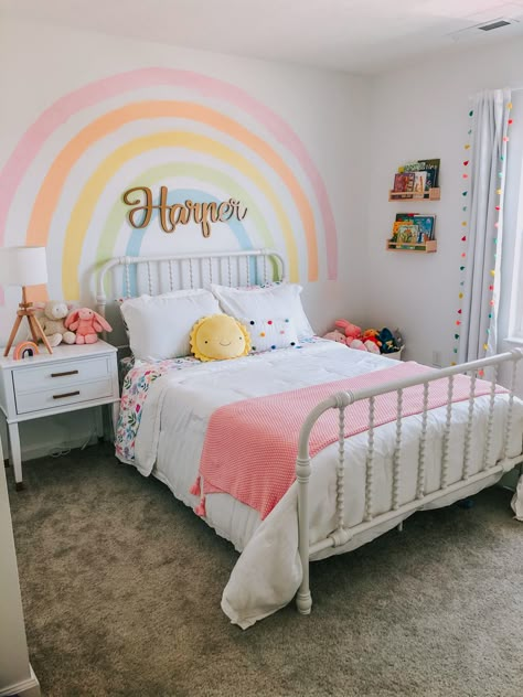 Furniture Nursery, Toddlers Bedroom, Decorating Nursery, Organization Nursery, Rainbow Bedroom, Big Girl Bedrooms, Toddler Girl Room, Organizer Diy